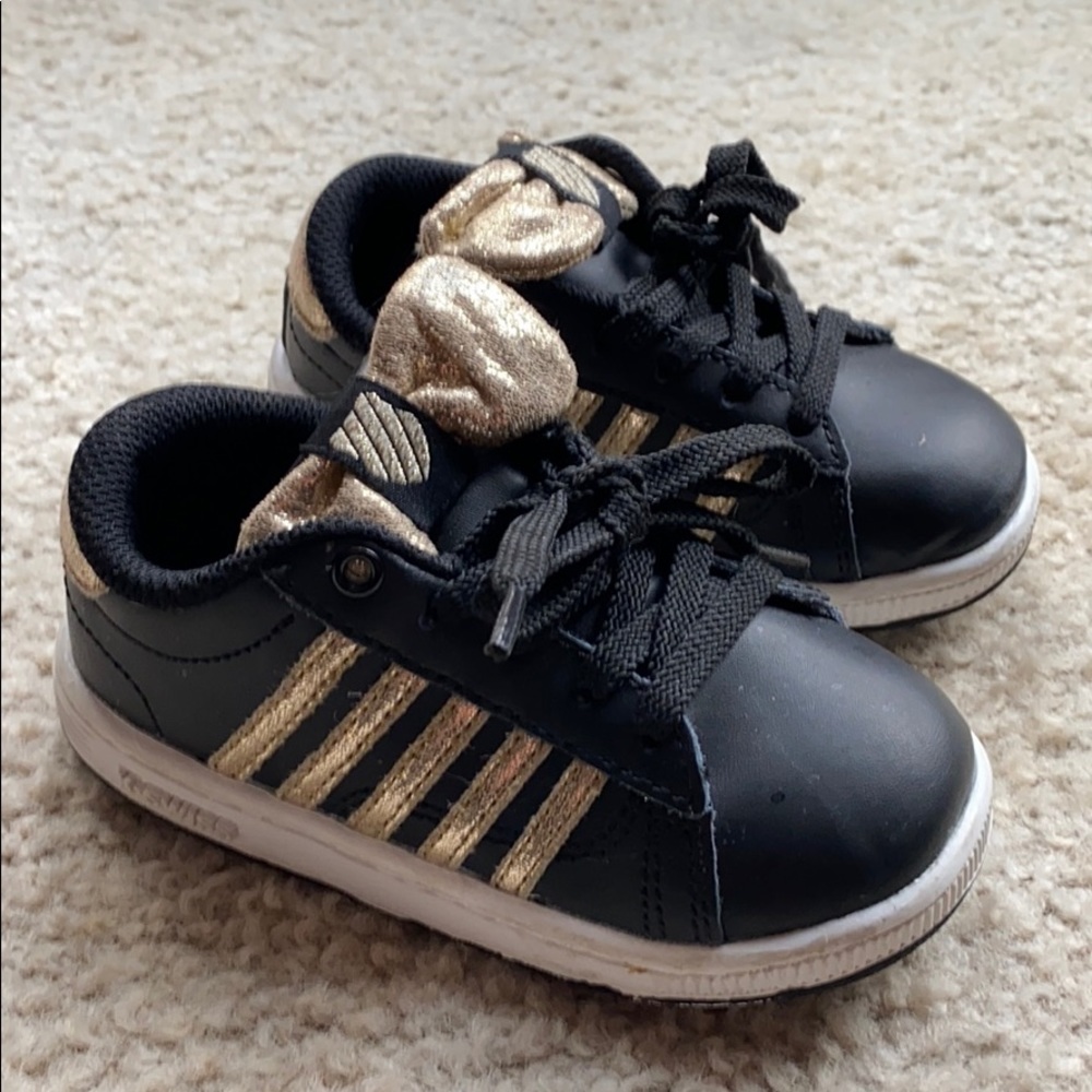 Toddler girl sneakers